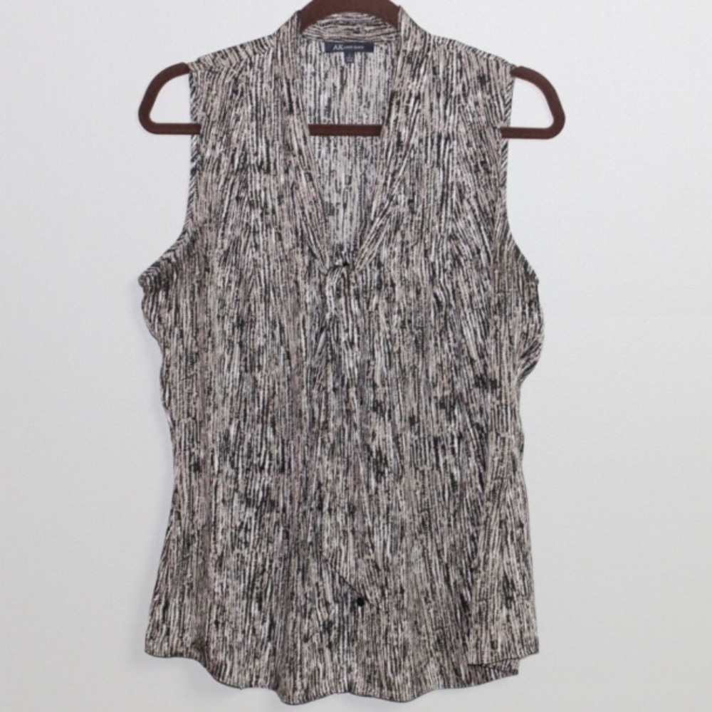 Anne Klein Sleeveless Blouse w/Tie Front